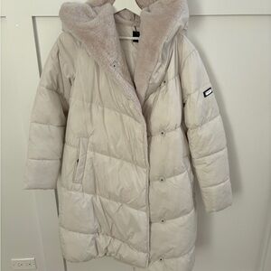 New with tag BCBGMaxAzria Women's off white Puffer Jacket